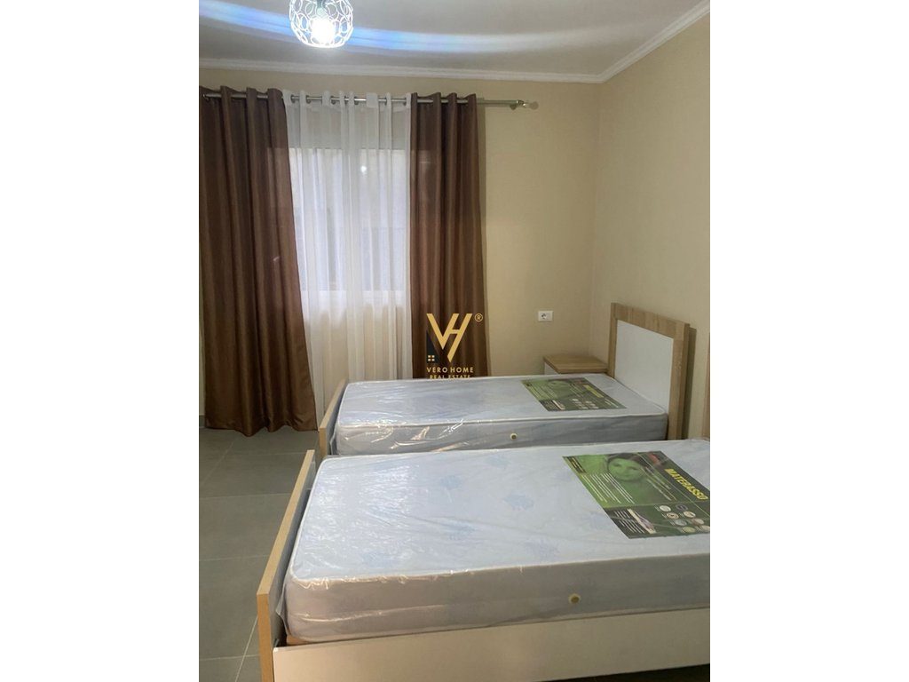 JEPET APARTAMENT 1+1+BLK ME QERA NE LAPRAKE 40.000 LEKE 4