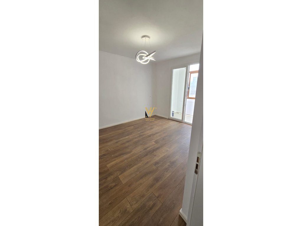 SHITET APARTAMENT 1+1+BLK TE 21 DHJETORI 140.000 EURO