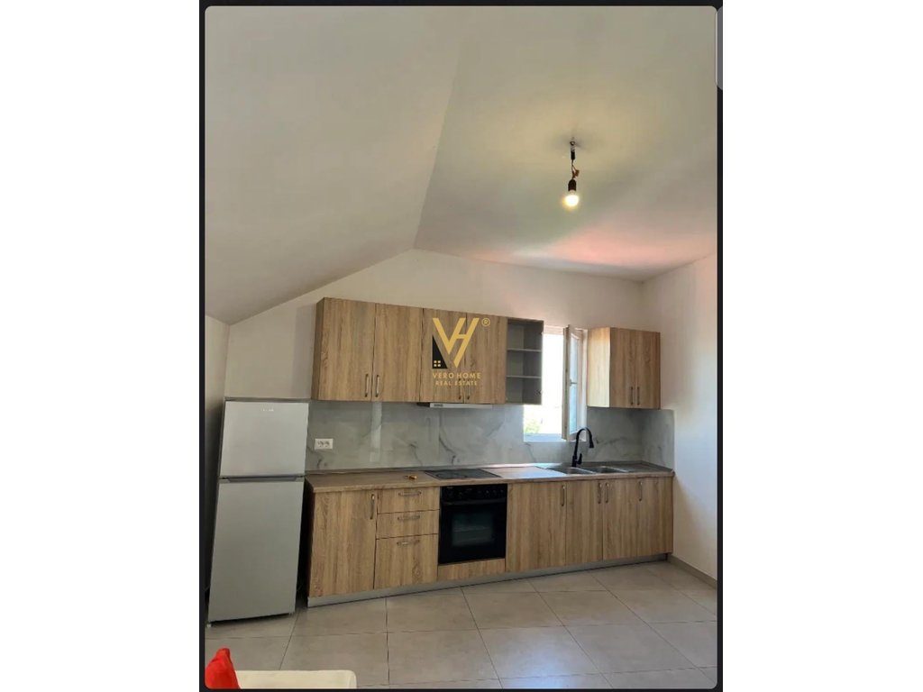 JEPET APARTAMENT 2+1+BLK ME QIRA NE YZBERISHT 400 EURO 2
