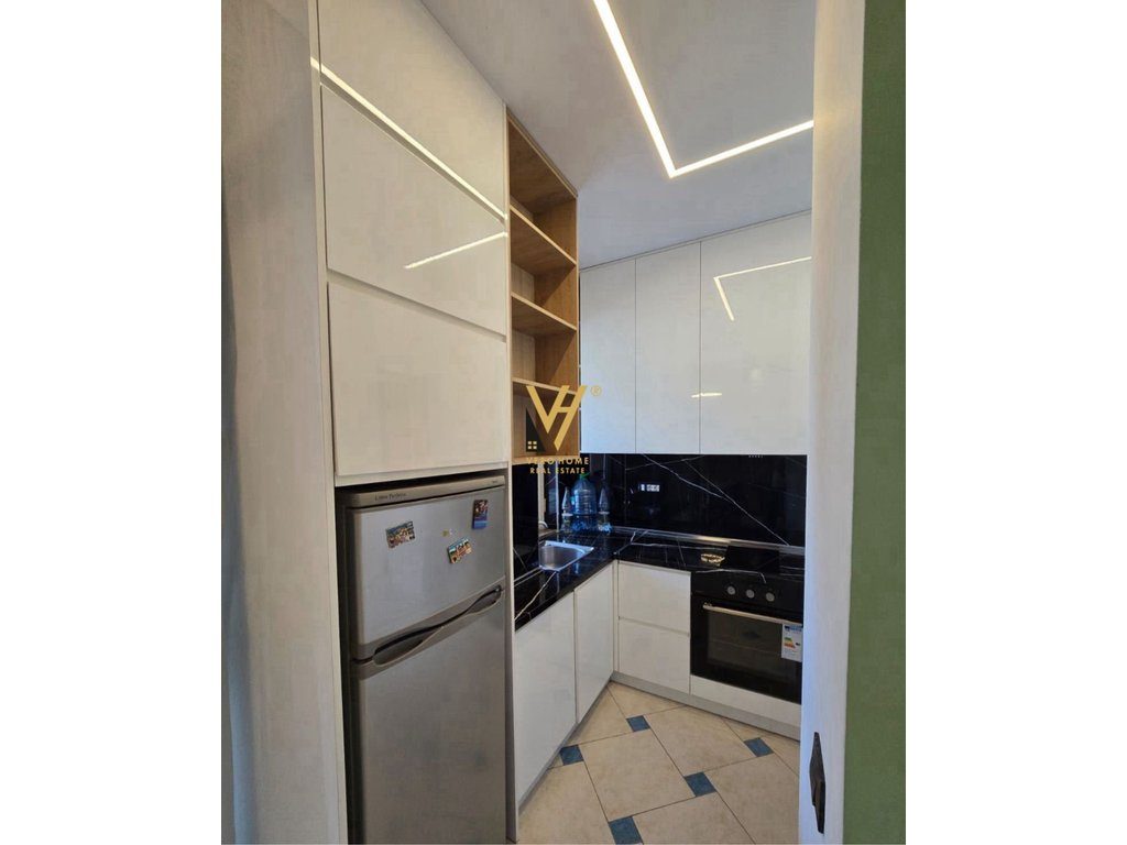 JEPET GARSONIERE 48 M2 ME QIRA NE ASTIR 40.000 LEKE 2