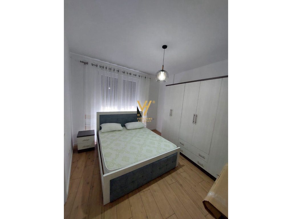 JEPET APARTAMENT 2+1+2+BLK ME QERA TE RRUGA E DIBRES 70.000 LEKE 3