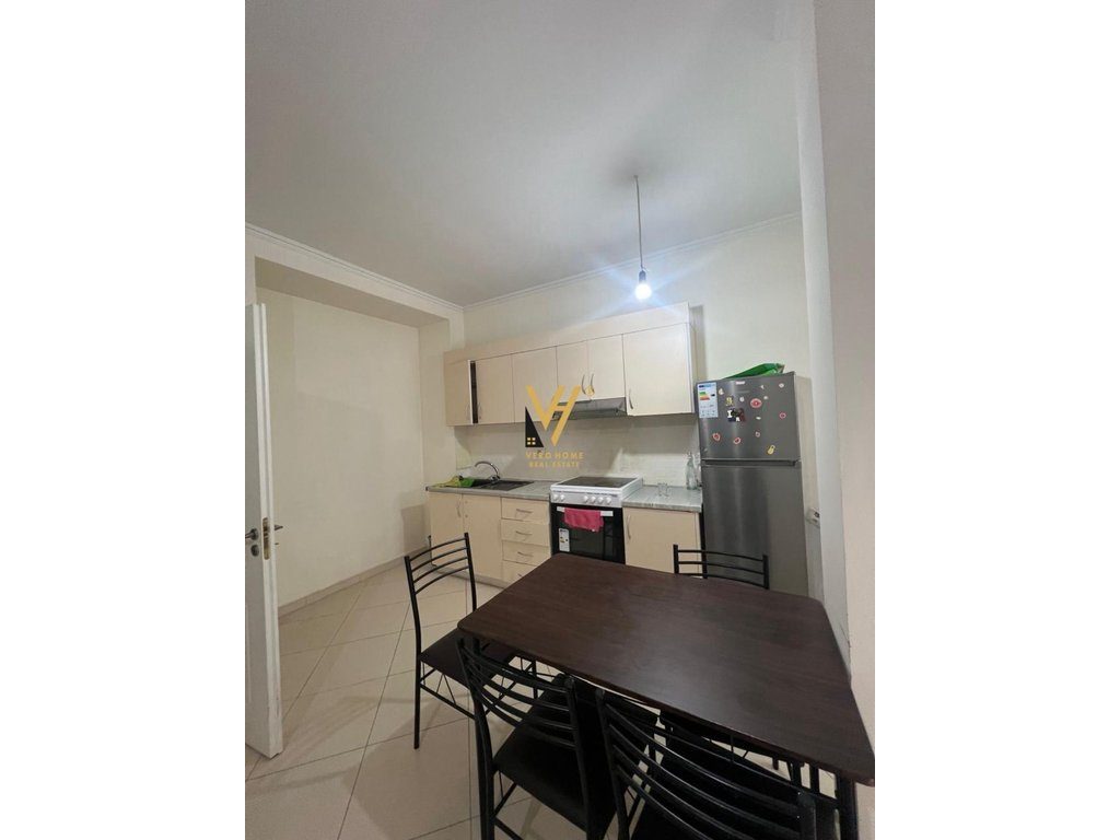 JEPET APARTAMENT 1+1+BLK ME QIRA TE KODRA E DIELLIT 40.000 LEKE 2