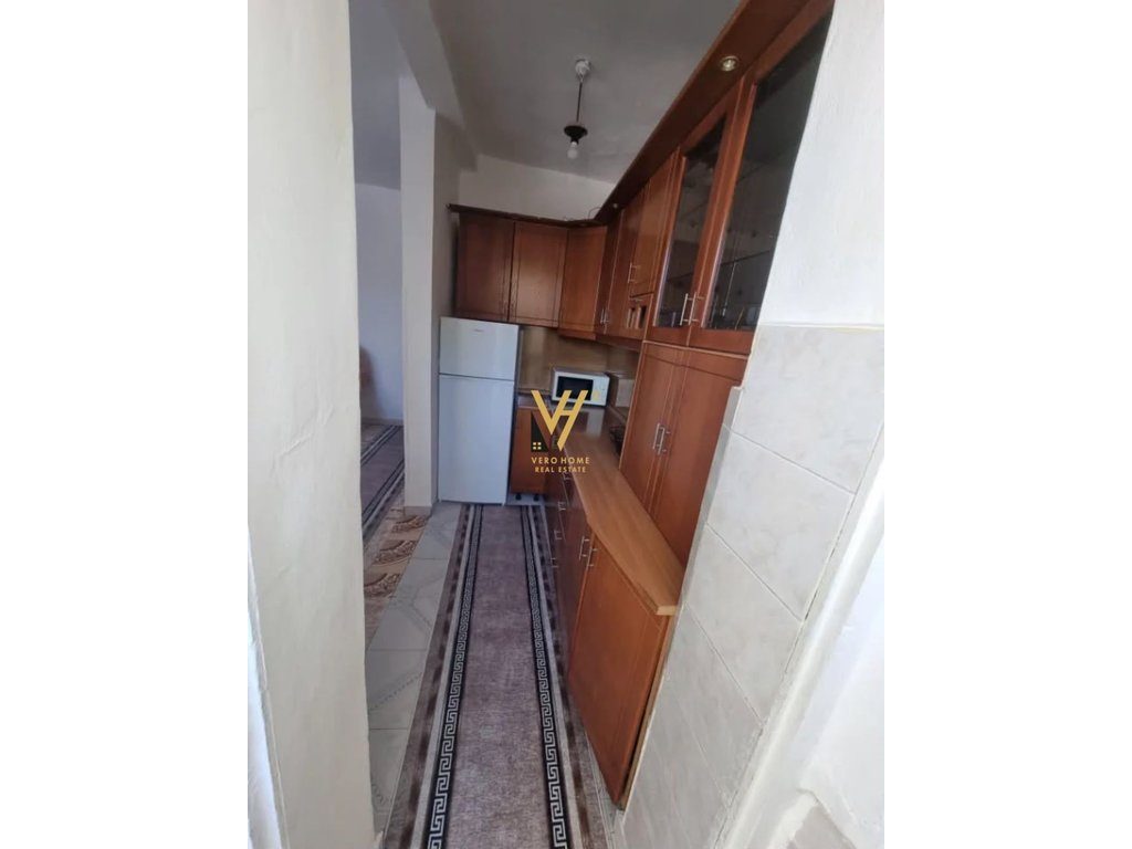 SHITET APARTAMENT 2+1 NE FIER 50.000 EURO 2