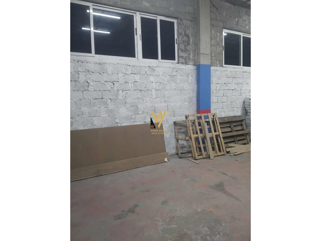 JEPET MAGAZINE 400 M2 ME QIRA NE VORE 120.000 LEKE 3