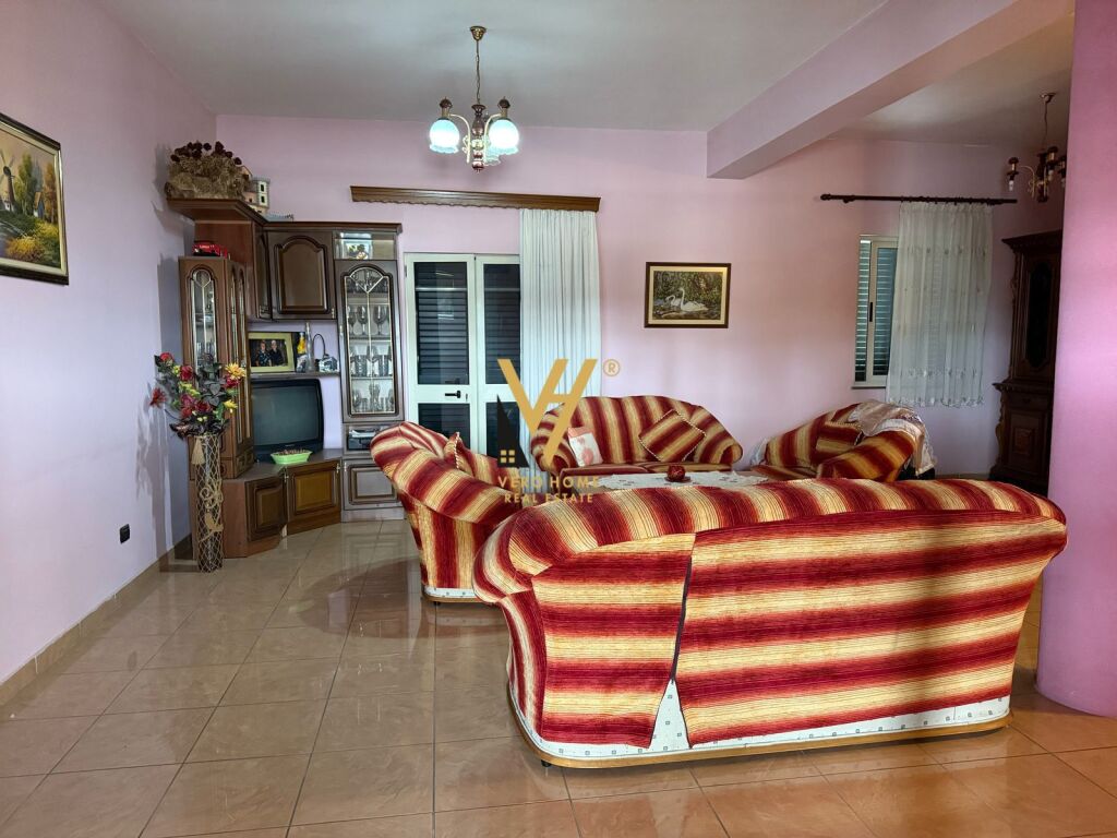 SHITET VILE TRE KATESHE NE SHKOZET, DURRES 400.000 EURO 3