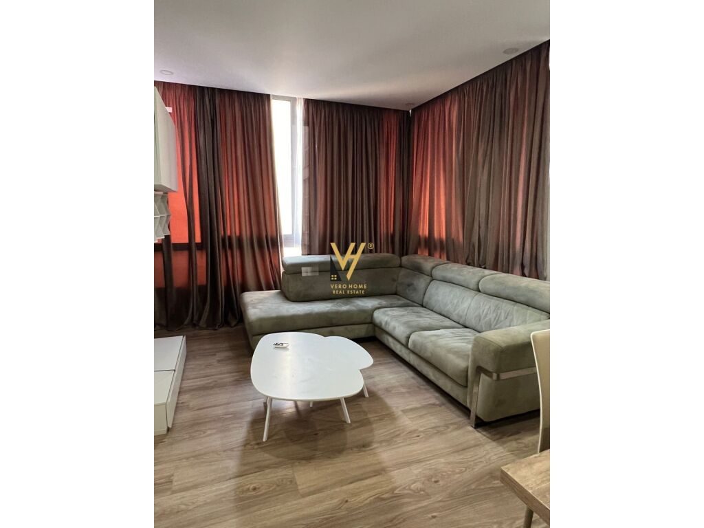 Jepet Apartament 3+1+2+post parkimi me qera te Liqeni i Thate 120 m2 2