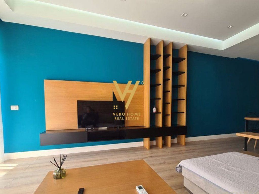 JEPET APARTAMENT 2+1+BLK ME QERA TE KODRA E DIELLIT 1 80.000 LEKE 2