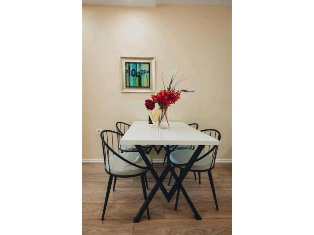 JEPET APARTAMENT 1+1 ME QERA TE RRUGA ISLAM ALLA 650 EURO 4