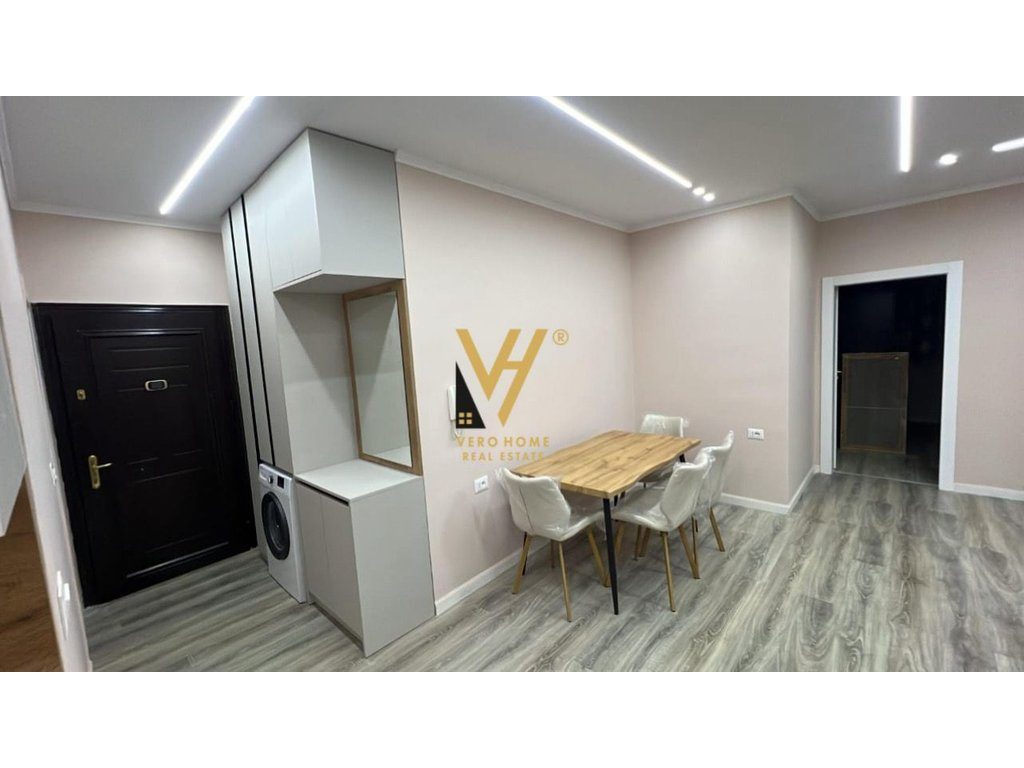 JEPET APARTAMENT 1+1+VERANDE ME QIRA TE LIQENI I THATE 65.000 LEKE 2