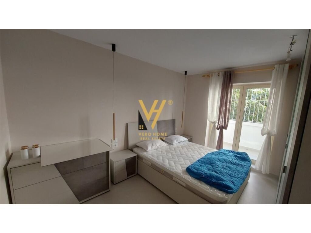 Jepet Apartament 2+1+ballkon me qera ne Vasil Shanto 65 m2 2
