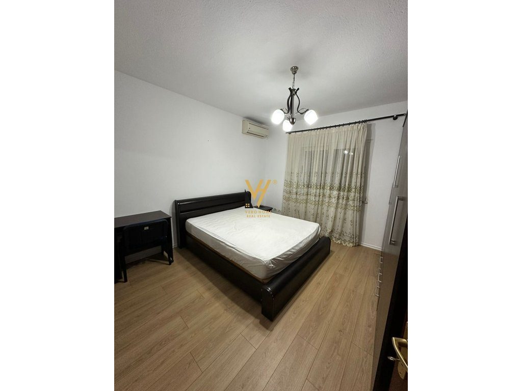 JEPET APARTAMENT 2+1 ME QIRA TE STADIUMI DINAMO 850 EURO 3