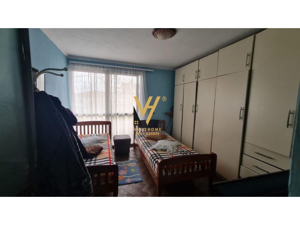 Shitet apartament 2+1+ballkon te Rruga Myslym Shyri 101 m2 4