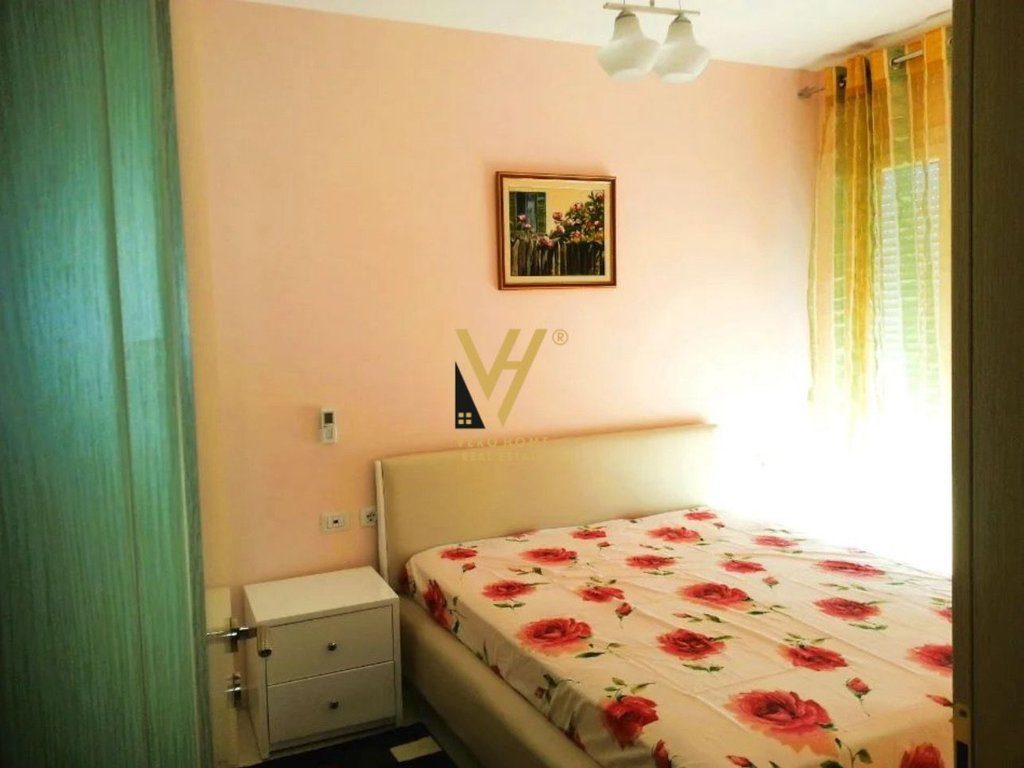 JEPET APARTAMENT 1+1 ME QERA TE ZOGU I ZI 500 EURO 3