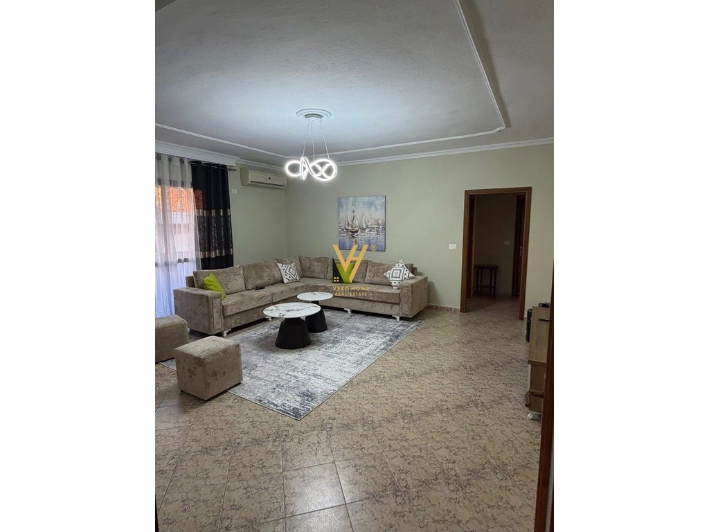 JEPET APARTAMENT 2+1+2+2BLK ME QERA TE MYSLYM SHYRI 70.000 LEKE