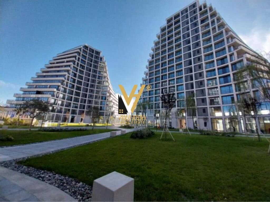 JEPET ZYRE 165 M2 ME QERA TE LAKE VIEW 1.850 EURO 1
