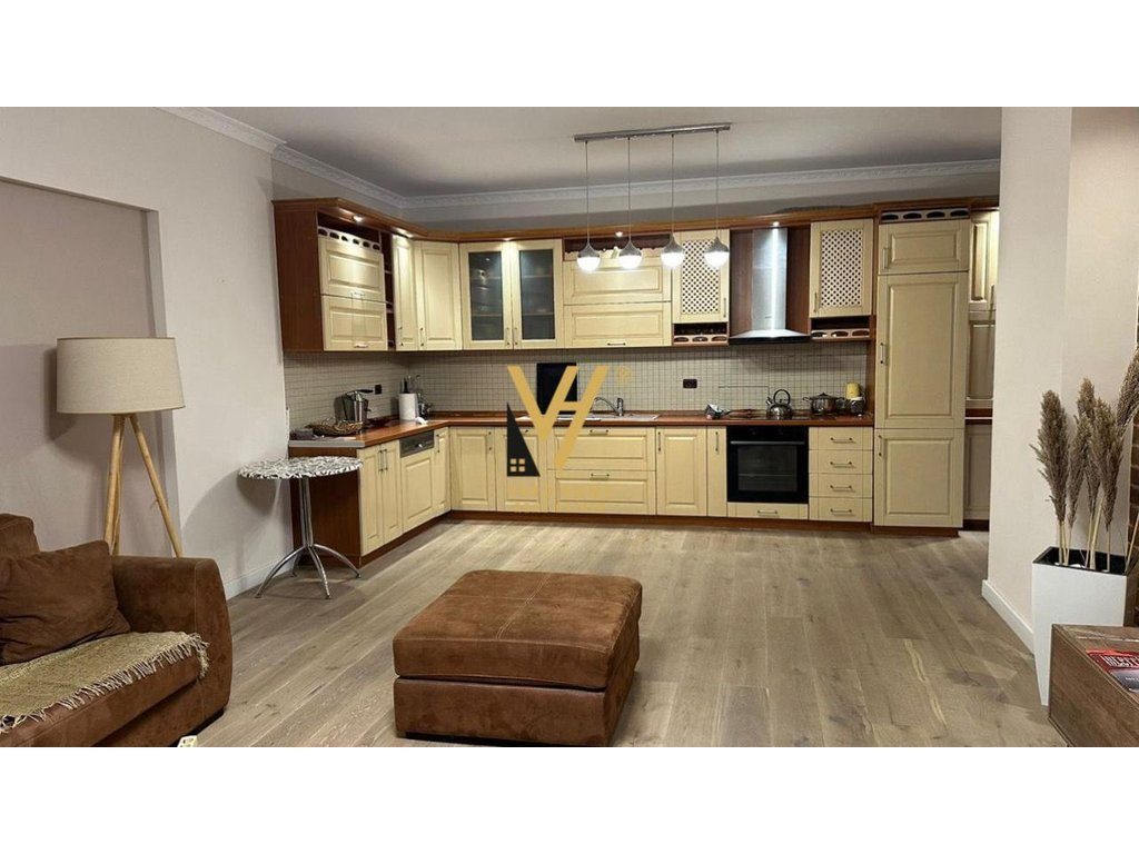 SHITET APARTAMENT 2+1 NE DON BOSKO 250.000 EURO 2