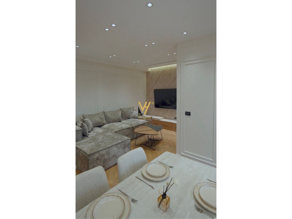 SHITET APARTAMENT 2+1+2 TE PALLATI ME SHIGJETA 24.000.000 LEKE