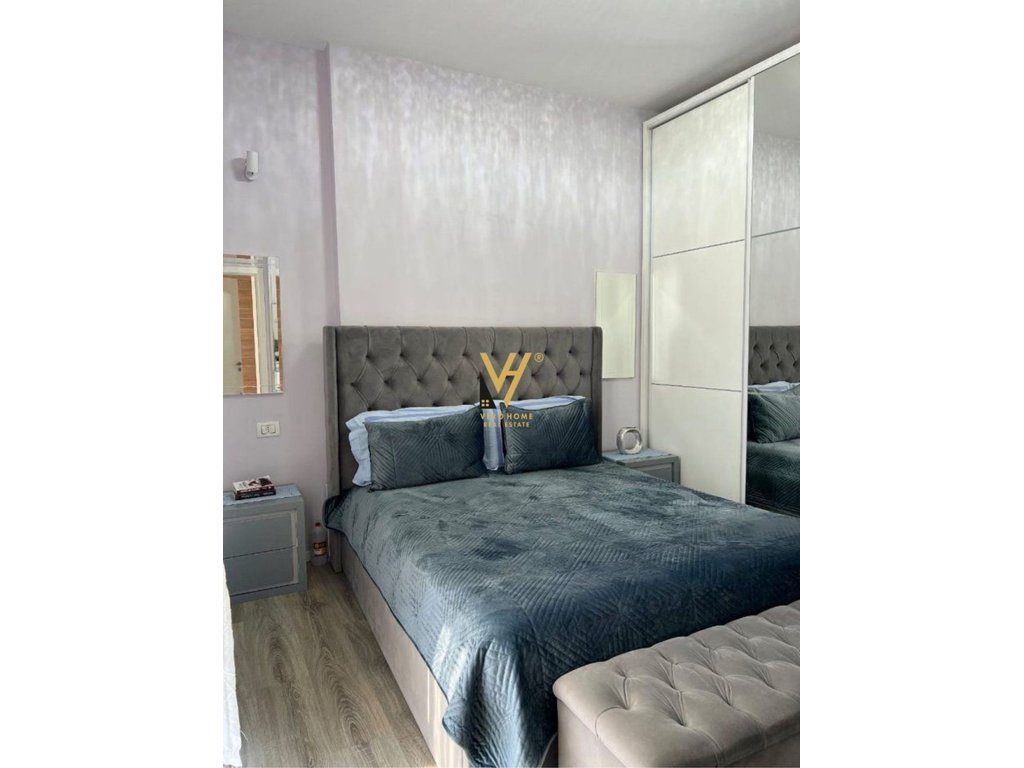 JEPET APARTAMENT 2+1+BLK ME QERA TE ISH FUSHA AVIACIONIT 760 EURO 3