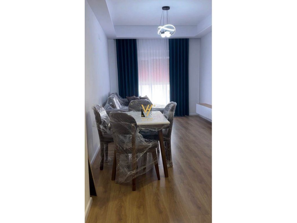 JEPET APARTAMENT 2+1+BLK ME QERA TEK KADIU, ALI DEMI 60.000 LEKE