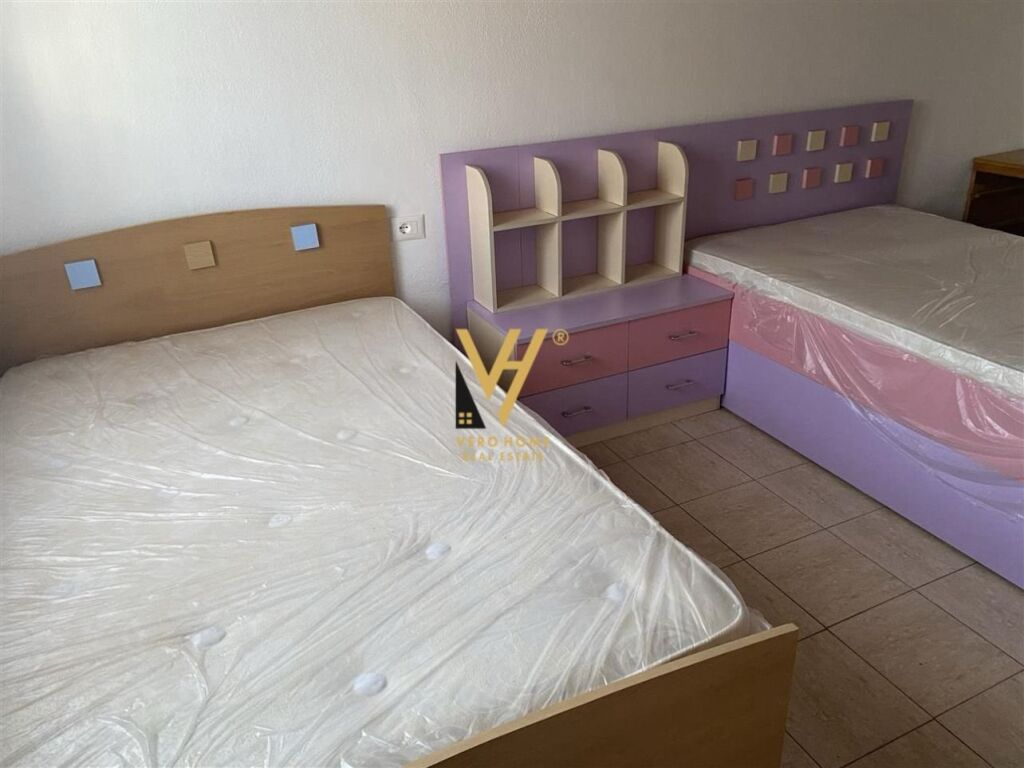 Jepet Apartament 1+1 me qera te Rruga e Durresit 46 m2