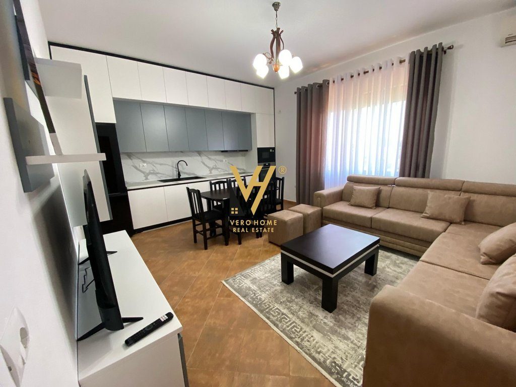 JEPET APARTAMENT 2+1+2 ME QERA NE SHKOZE 650 EURO 2