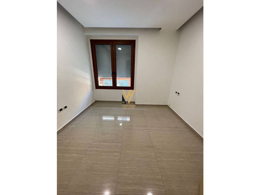 Jepet zyre me qera te Kompleksi Deliorgji 100 m2 4