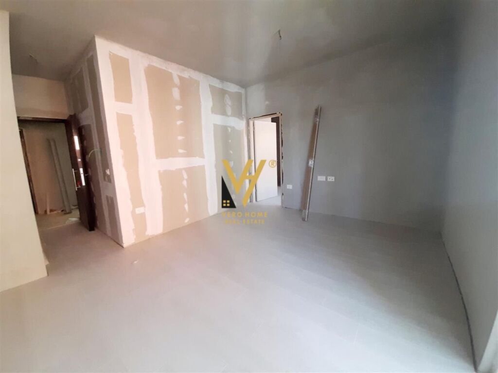 Jepet Zyre me qera te Riverside Rezidence 67 m2 4