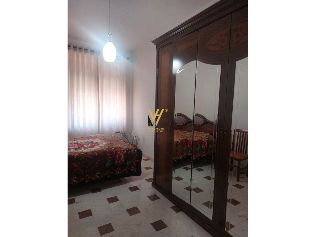 JEPET APARTAMENT 3+1+BLK ME QERA TE SHESHI AVNI RUSTEMI 800 EURO 3