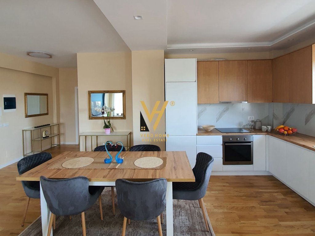 SHITET APARTAMENT 3+1+2 TE RRUGA E ELBASANIT, VILAT GJERMANE 385.000 EURO 3