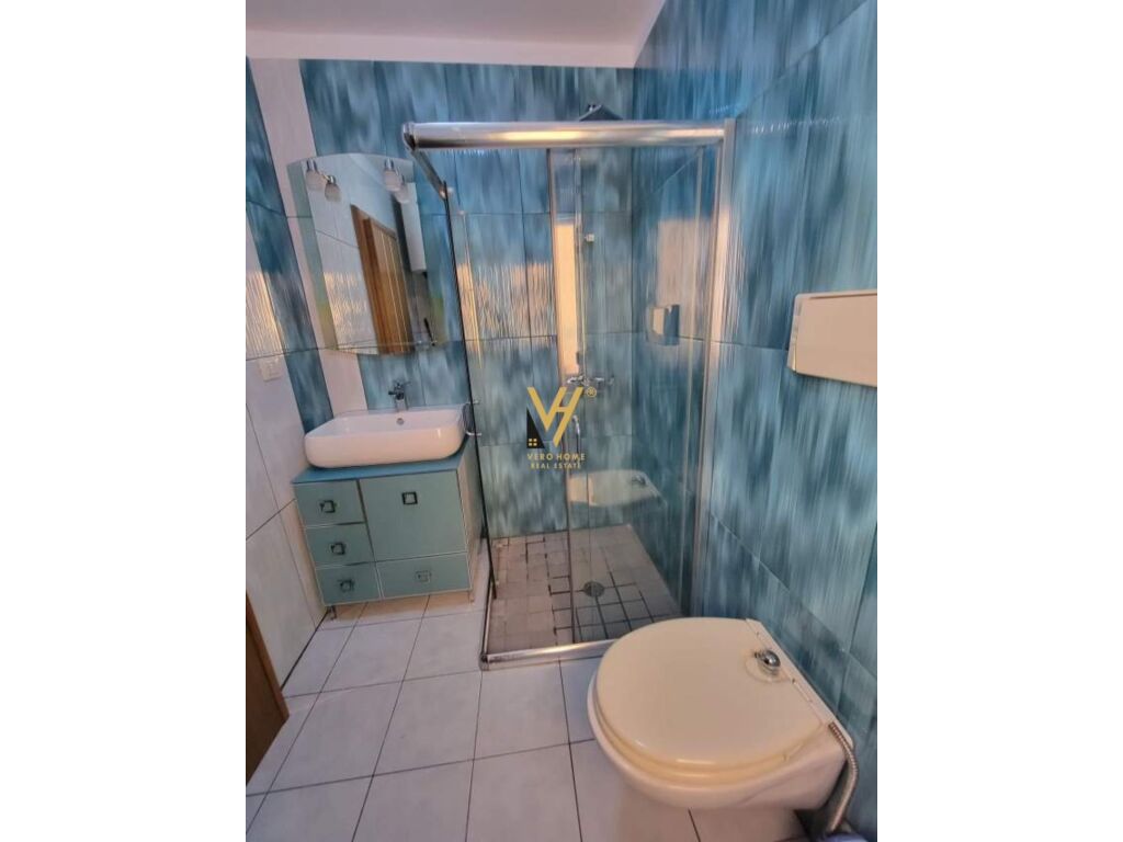 Jepet Apartament 1+1 me qera te Bulevardi Zhan Dark 60 m2 3