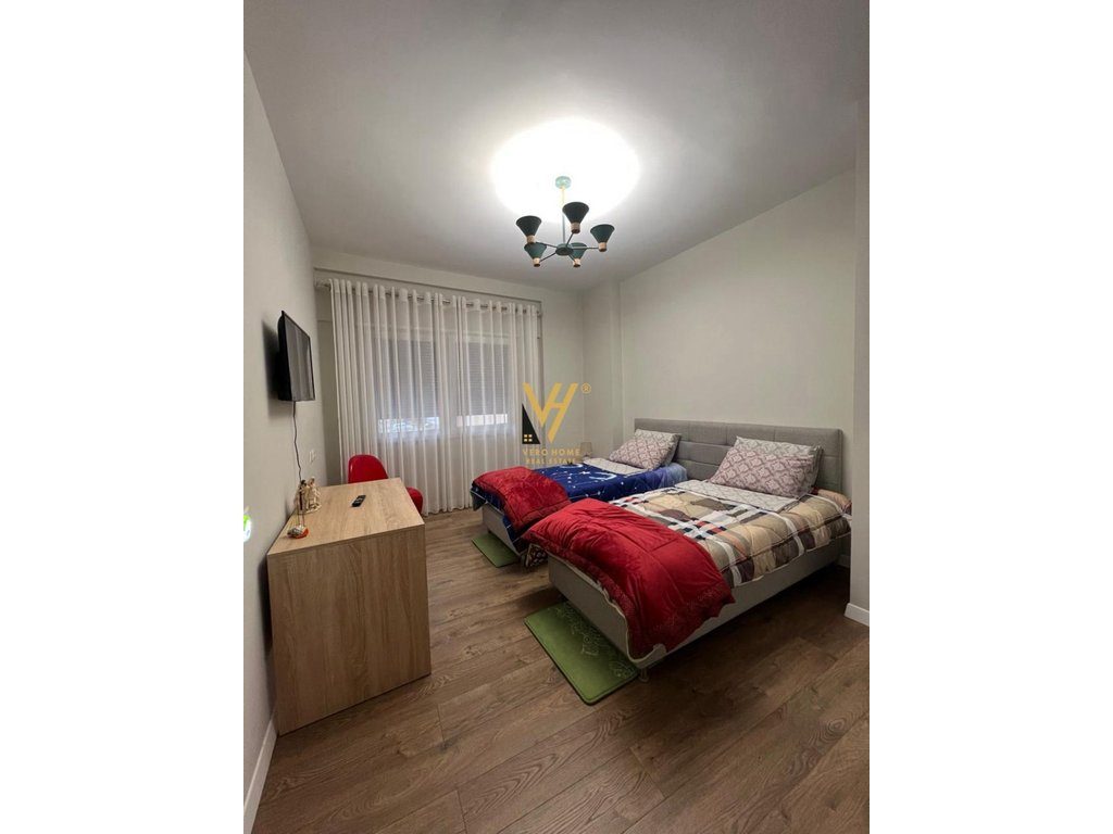JEPET APARTAMENT 2+1+2+BLK ME QIRA TE KOMUNA E PARISIT 90.000 LEKE 4