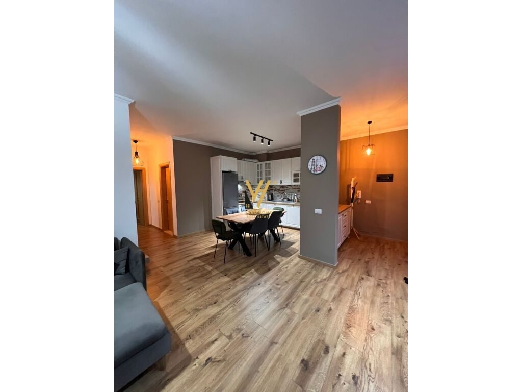 Jepet Apartament 2+1+2+post parkimi me qera te Kopshti Botanik 130 m2 4