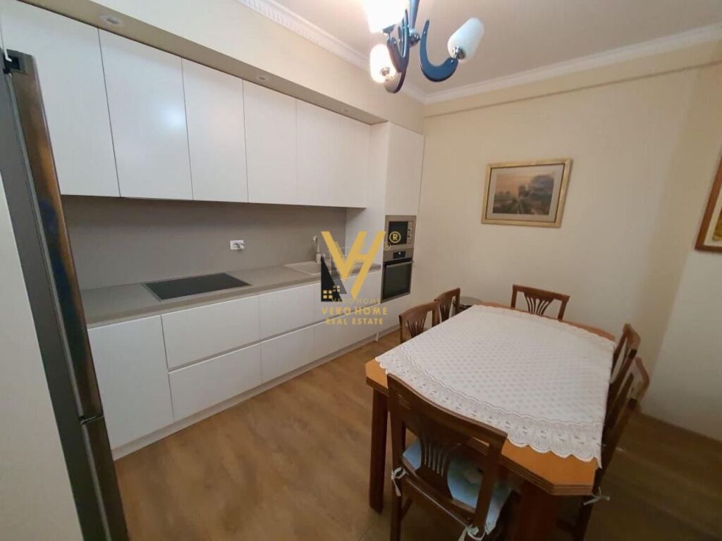 JEPET APARTAMENT 2+1+BLK ME QERA NE ASTIR 600 EURO 4