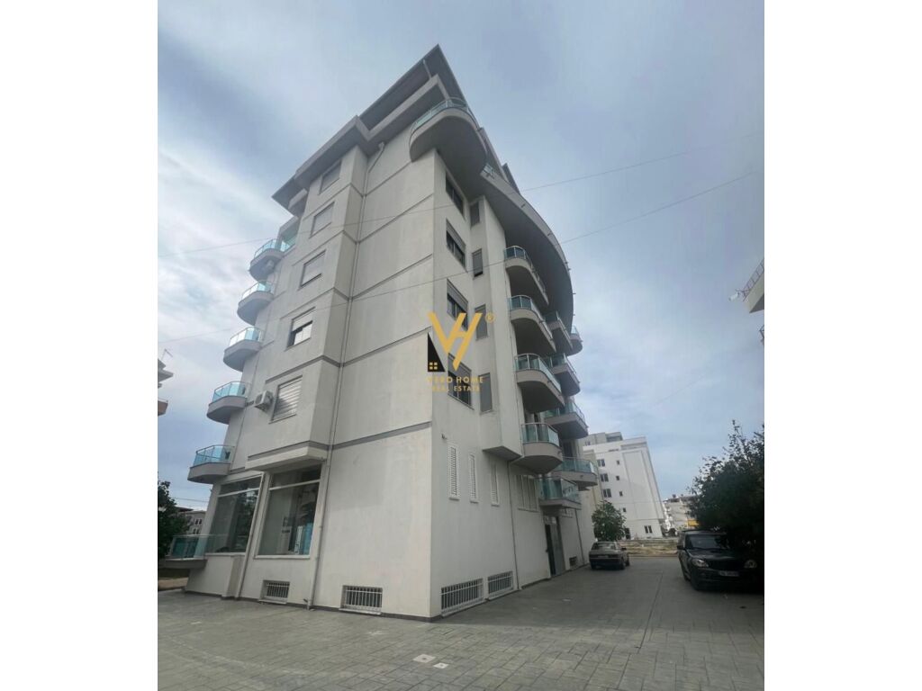Shitet Apartament 1+1+ballkon ne Golem 56 m2