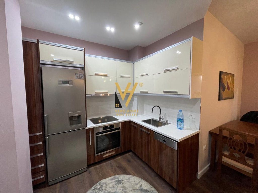 JEPET APARTAMENT 1+1+BLK ME QIRA TE LIQENI I THATE 60.000 LEKE 3