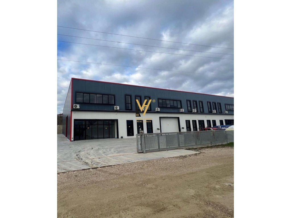 SHITET KAPANON 1100 M2 NE VORE 650.000 EURO 2