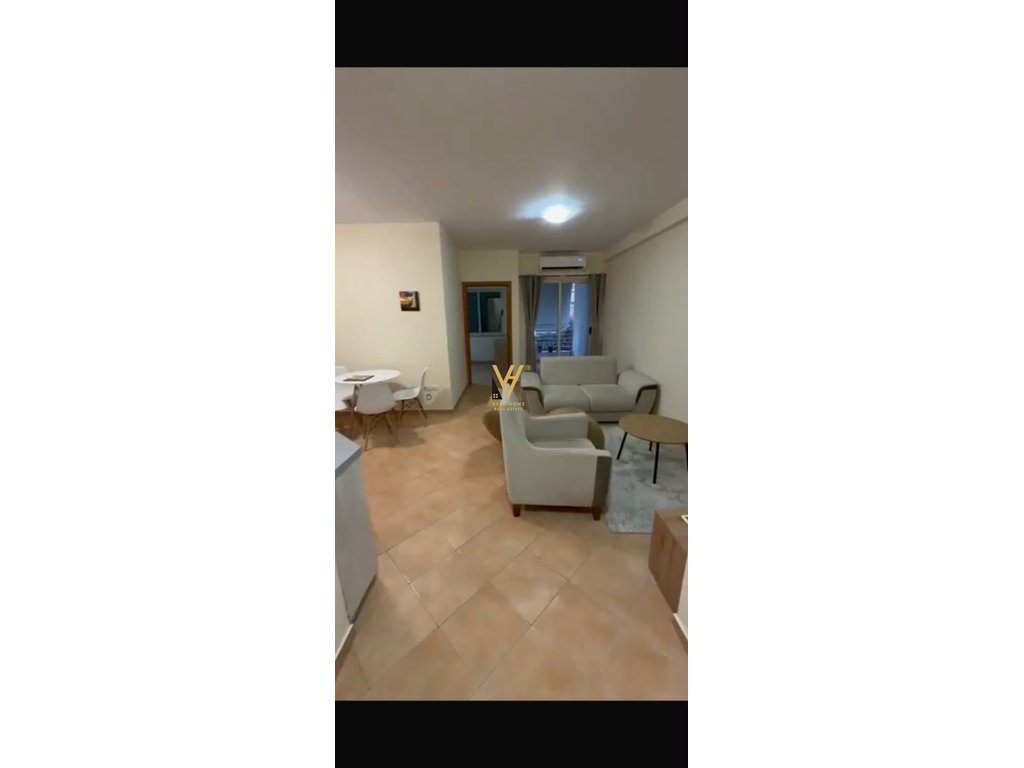 JEPET APARTAMENT 1+1 ME QIRA NE YZBERISHT 40.000 LEKE