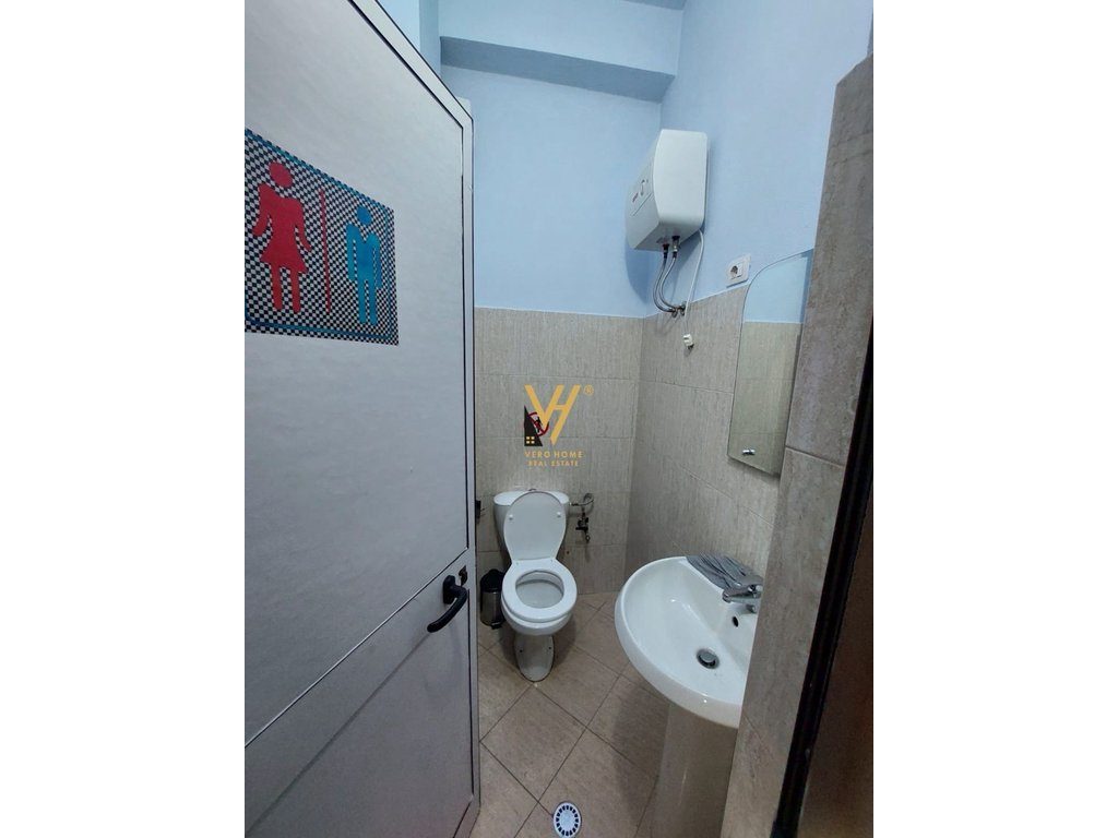 JEPET DYQAN 60 M2 ME QERA TE RRUGA E ELBASANIT 40.000 LEKE 3