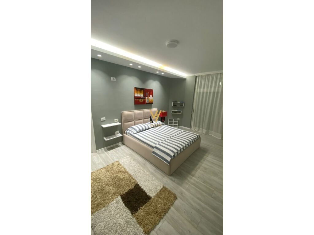 Shitet Apartament 1+1+ballkon te Kompleksi Kika 1 , Komuna e Parisit 73 m2