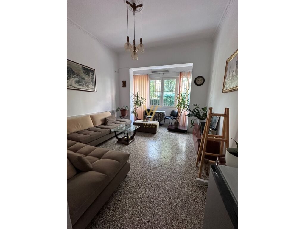 Shitet apartament 1+1 te Stadiumi Dinamo 80 m2 2