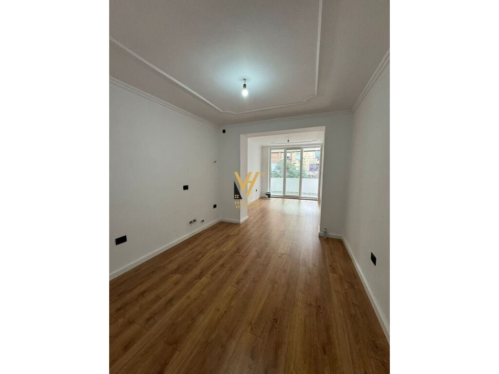 Shitet Apartament 2+1+ballkon te Stadiumi Dinamo 113 m2 3