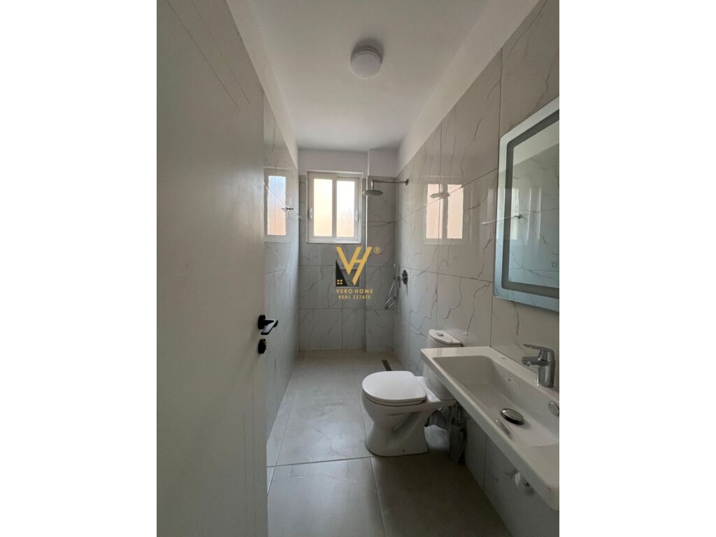 Jepet Apartament 2+1+2+ballkon me qera te Rruga Fuat Toptani 112 m2 2