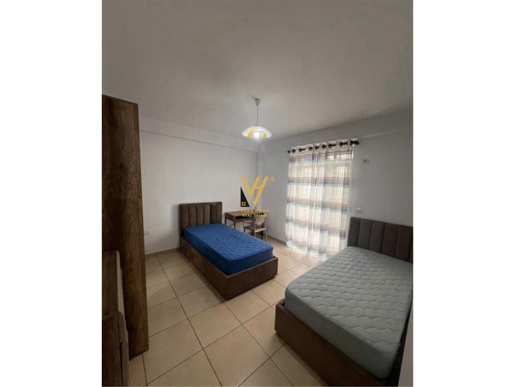 JEPET APARTAMENT 2+1+BLK ME QERA TE 21 DHJETORI 650 EURO 3