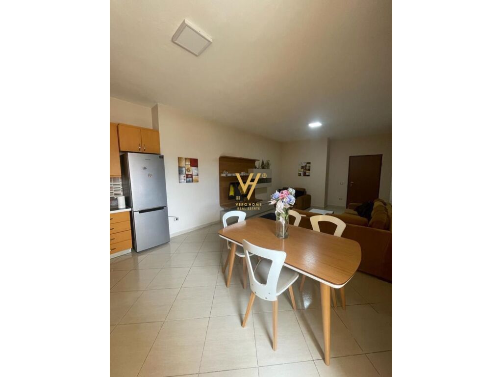 Jepet Apartament 2+1+ballkon me qera te Hotel Hillton 116 m2 2