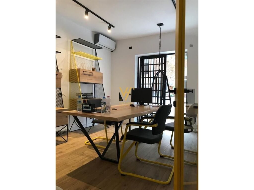 Jepet Zyre me qera te Rruga e Durresit 110 m2 3