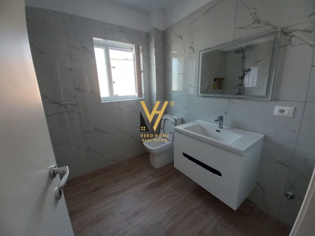Shitet Apartament 1+1+ballkon te Pediatria 53 m2
