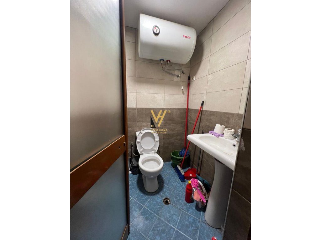 JEPET DYQAN 60 M2 ME QERA TE RRUGA MARGARITA TUTULANI 700 EURO 3