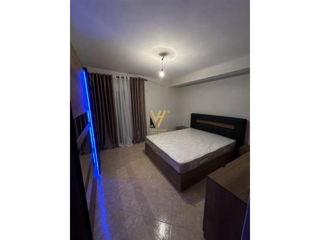JEPET APARTAMENT 2+1+BLK ME QERA TE KODRA E PRIFTIT 550 EURO 3