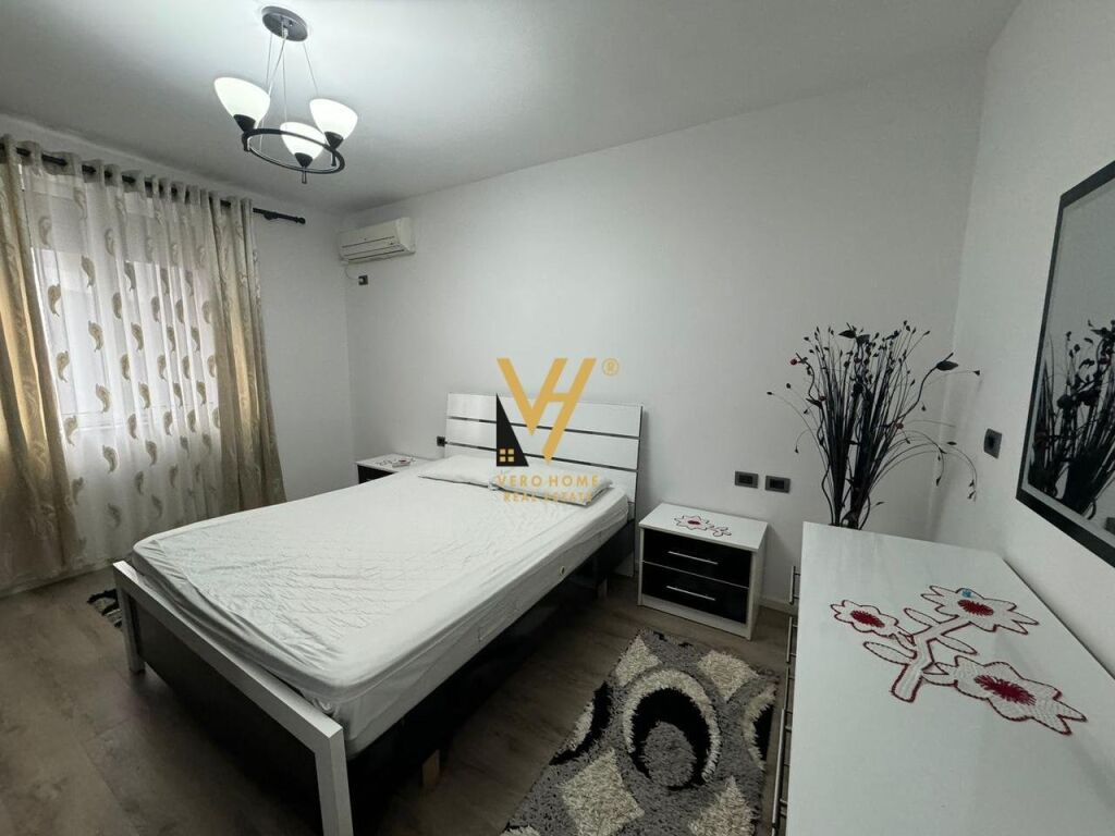 Shitet Apartament 2+1+ballkon ne Vasil Shanto 68 m2 4