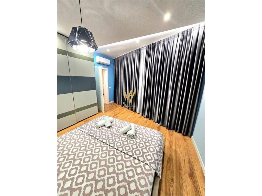 JEPET APARTAMENT 2+1 ME QERA TE LIQENI I THATE 700 EURO 2